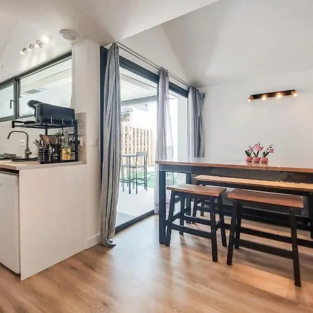 2 Bedroom Awesome In Casa vacanze