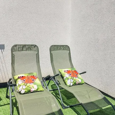 2 Bedroom Awesome In